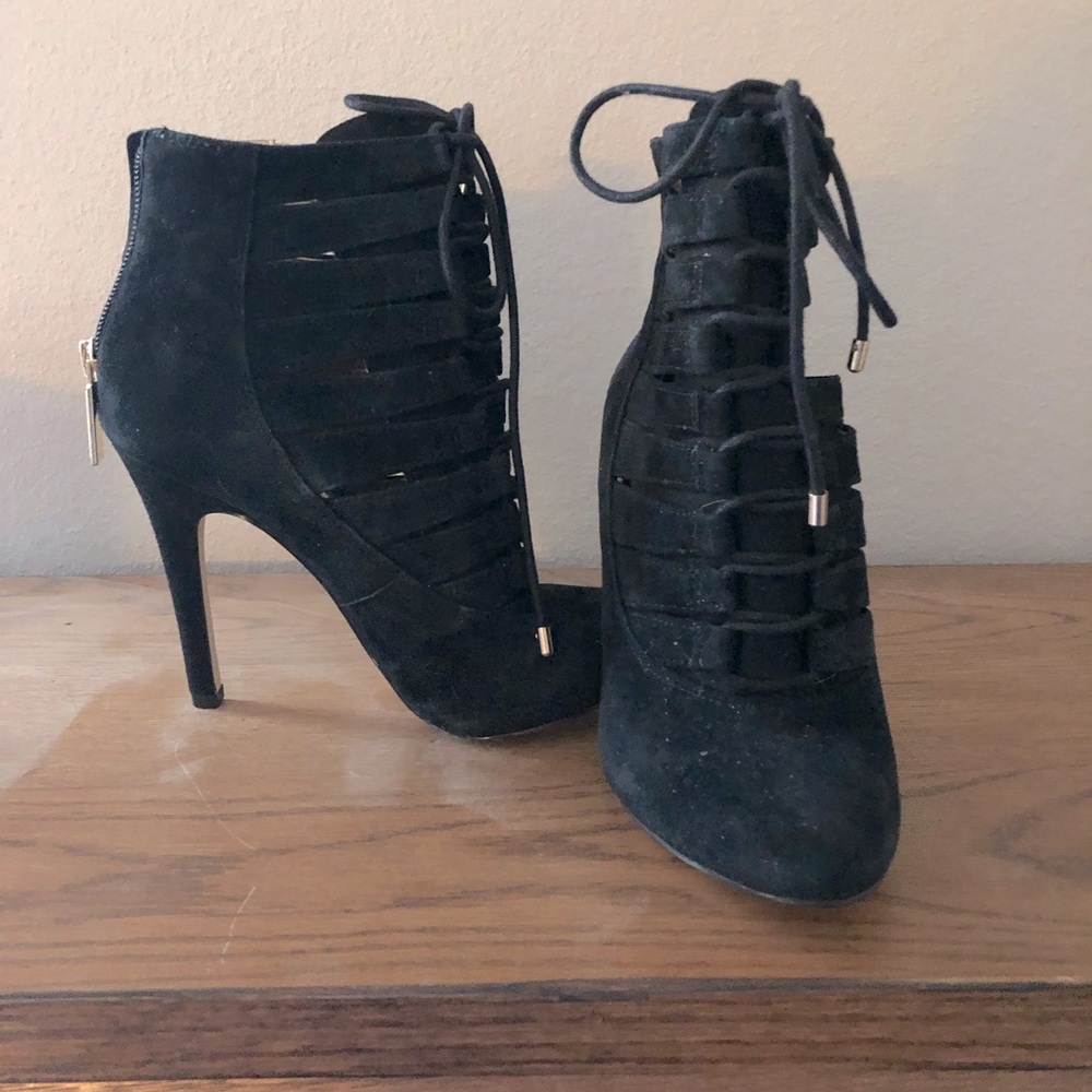 BCBGENERATION black 4 inch heels. Zipper closure lace up detail. Size: 4 New